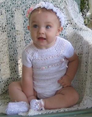 RAYON BUBBLE SUIT WITH DIFFERENT COLOR RIBBONS.