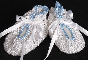 WHITE RAYON BOOTIE WITH BLUE TRIM
