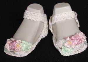 WHITE COTTON SANDAL WITH PINK ROSEBUD AND GREEN LEAVES.   