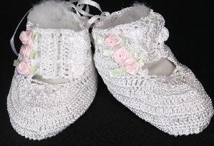 WHITE RAYON HIGH TOP BOOTIE WITH THREE PINK ROSEBUDS ON THE SIDES